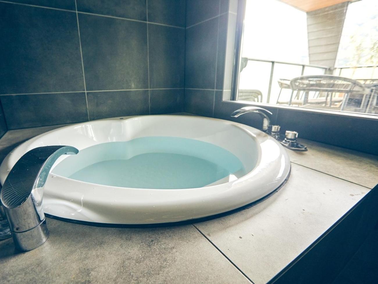 Villa ルクス箱根湯本 Lux Hakone Yumoto Extérieur photo